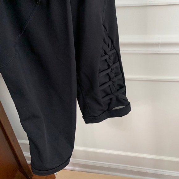 Black Ballerina Capri leggings - Picture 2 of 2